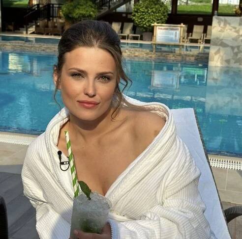 Slovenská herečka po rozchodu s hvězdou Anděla Páně Dvořákem (56): Už se objímá s jiným!