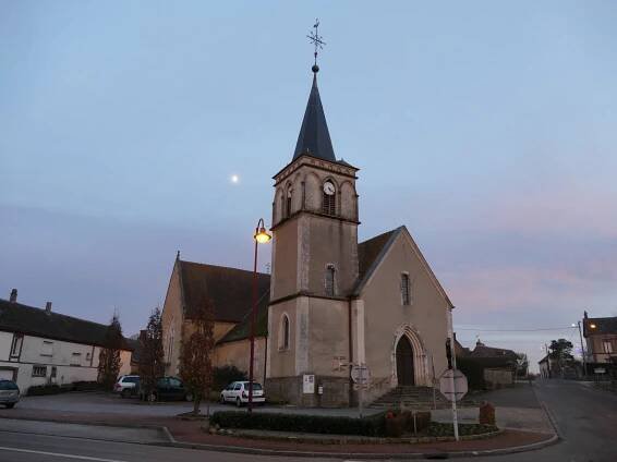 Saint-Maurice-lès-Charencey – Wikipédia