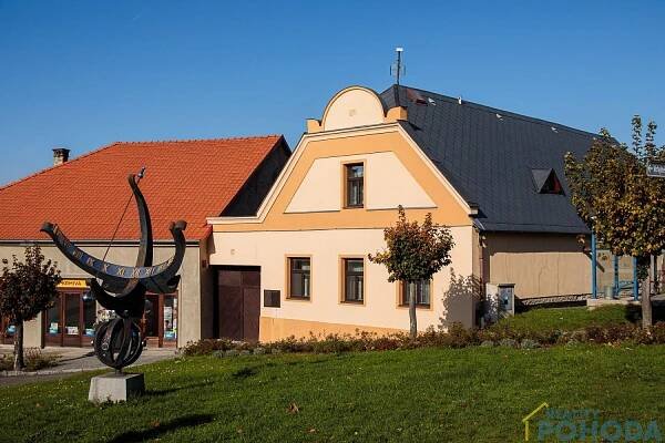 náměstí Plk. Josefa Koukala, Luže, okres Chrudim