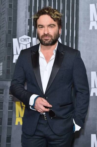 Johnny Galecki Felt 'Very Emotional' About Returning to 'Roseanne' : 'It Was Much More Personal'