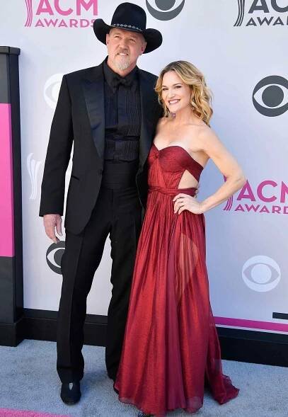 Trace Adkins (L) and Victoria Pratt attend the 52nd Academy of Country Music Awards
