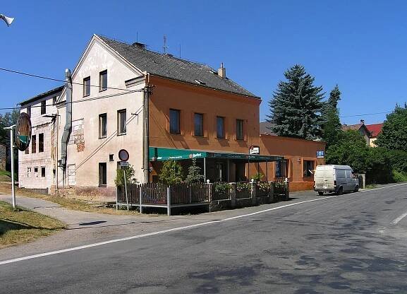 Soubor:Bakov nad Jizerou, Malá Bělá, restaurant.jpg