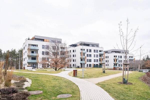 Pronájem byty 3+kk, 71 m2 - Praha - Malešice - Keller Williams