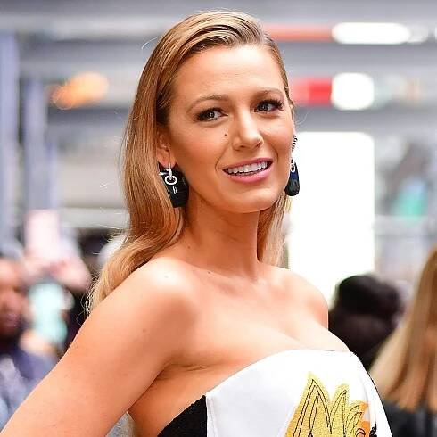 Blake Lively's 'A Simple Favor' Premiere Manicure Had a Hidden Message