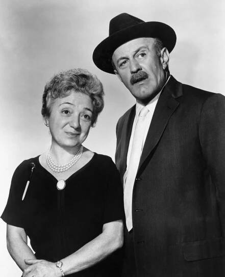 COME BLOW YOUR HORN, Molly Picon, Lee J. Cobb, 1963
