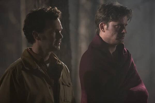 Rectify - Weird as You - Z filmu - Sean Bridgers, Aden Young