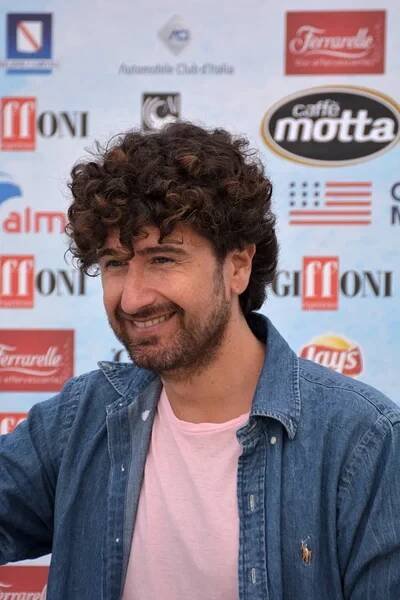 Giffoni Valle Piana, Sa, Itálie - 27. července 2018: Alessandro Siani v Giffoni filmový Festival 2018 - na 27 červenci 2018 v Giffoni Valle Piana, Itálie — Stock obrázek