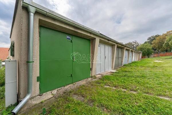 Prodej garáže 20 m2 – QARA