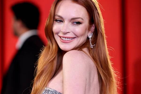 Lindsay Lohan Made a Makeup-Free Cameo on Her Dermatologist’s Instagram
