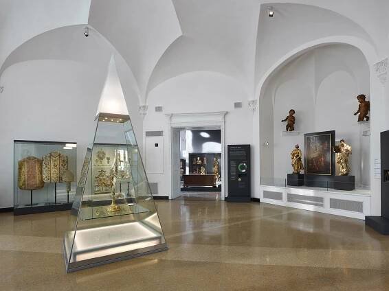2015 MODERNIZACE SEVEROČESKÉHO MUZEA V LIBERCI – INTERIÉR A EXPOZICE – Hlaváček Architekti