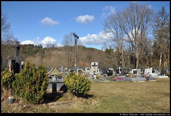 Hrádek u Vlašimi – Kočičí hrádek – fotografie / hrady-zriceniny.cz