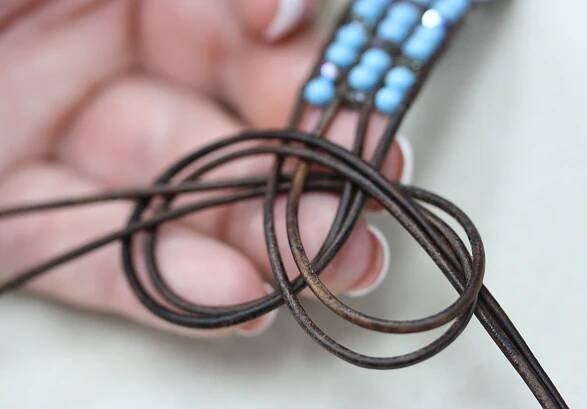 Chimera Bracelet Tutorial | Leather bracelet tutorial, Diy leather bracelet, Bracelet tutorial