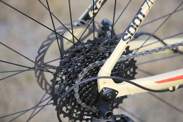 Kellys Soot 70 - Technika - Redakční foto - Fotogalerie - MTBS.cz