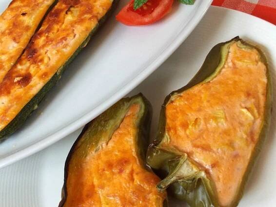 Zelenina plněná mozzarellou a sušenými rajčaty