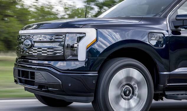 Ford pauses production and shipments of F-150 Lightning over potential battery issue
