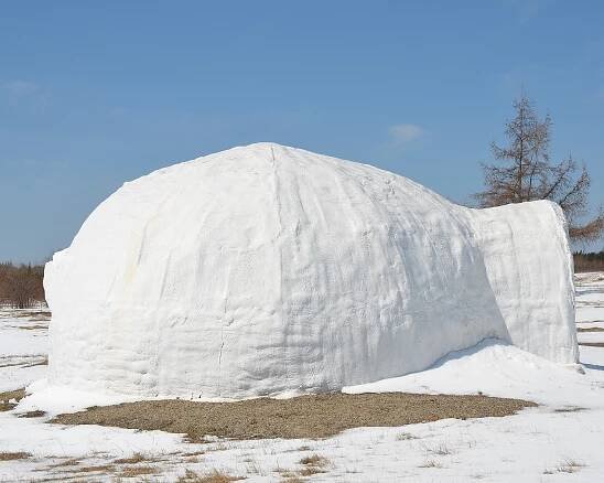 Realita života Inuitů: iglú už nikdo nestaví, obezita je velký strašák | Zajímavá Evropa a svět
