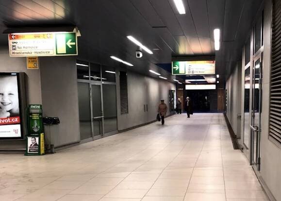 Metro - stanice Nemocnice Motol, Praha (2014) - JANSEN | Úvod | Ocelové a nerezové profily