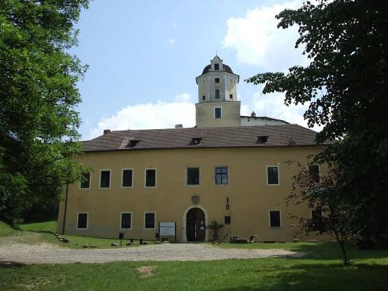 Hrad Malenovice - České hrady a zámky