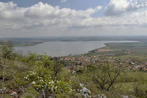 Jarní Pálavou - po naučné... - Trasy