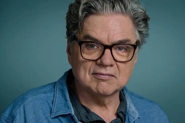 How Oliver Platt moonlights on 'The Bear,' while still clocking in at 'Chicago Med'