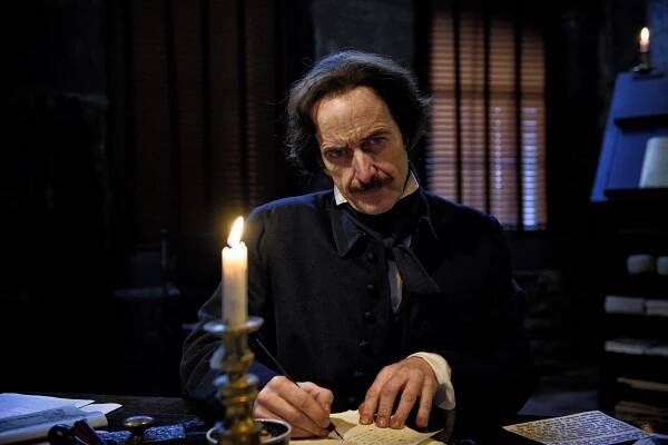 Edgar Allan Poe - Z filmu - Denis O'Hare