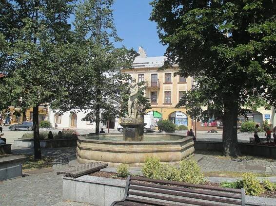 Fotogalerie Frenštát pod Radhoštěm, náměstí Míru