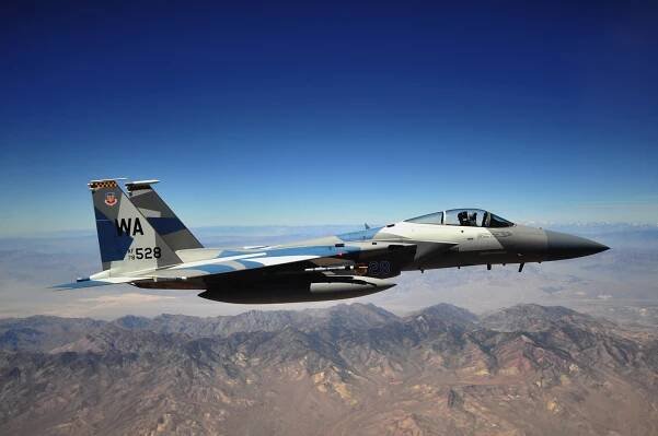 McDonnell Douglas F-15C Eagle : McDonnell / McDonnell Douglas
