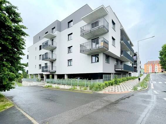 Pronájem zcela nového 2+kk s terasou, 35 m² - Lovosice | bonus-reality.cz