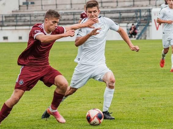 Fotbalový servis. Prestiž Vyškovska vylepšoval jen Tatran Rousínov