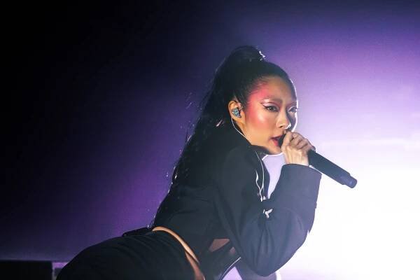 rina sawayama: live in glasgow — :-)