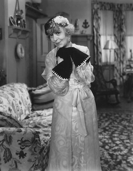 The Cohens and Kellys in Trouble (1933)