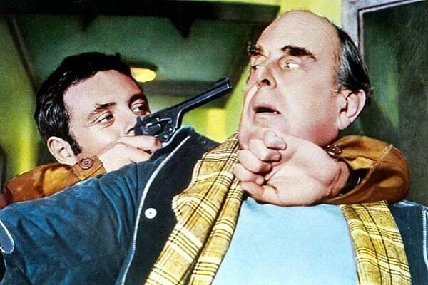 Zvony smrti - Z filmu - Robert Morley