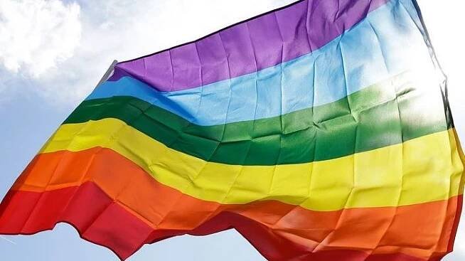 Slovenská národní strana chce zakázat propagaci LGBTI ve školách - Novinky