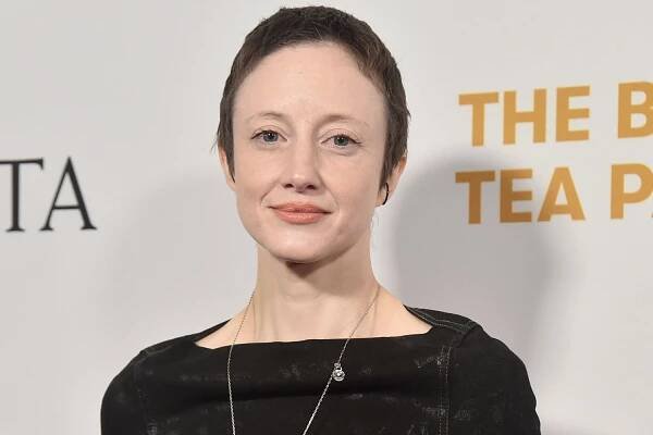 Gwyneth Paltrow, Edward Norton and More Are Helping Andrea Riseborough's Best Actress Oscar Chances