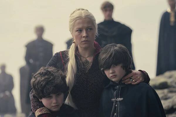 Harvey Sadler, Emma D'Arcy, Leo Hart in House of the Dragon