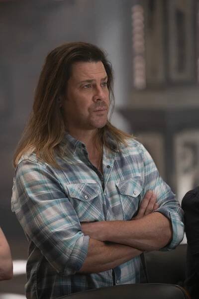 Leverage: Redemption - The One Man's Trash Job - Z filmu