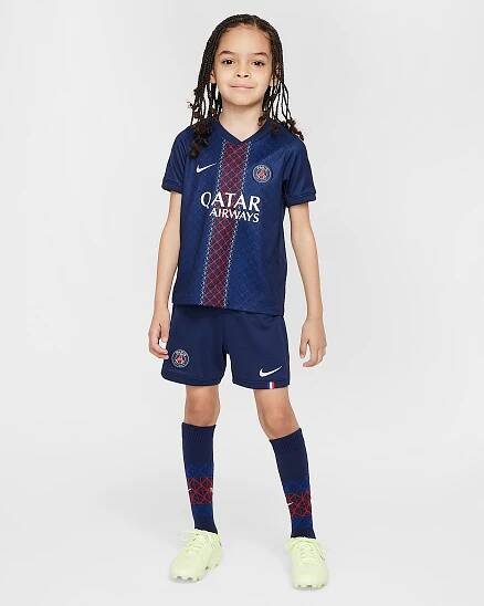 Replika domácí fotbalové trojdílné soupravy Nike Paris Saint-Germain Stadium 2025/26 pro malé děti - Midnight Navy/Midnight Navy/Bílá