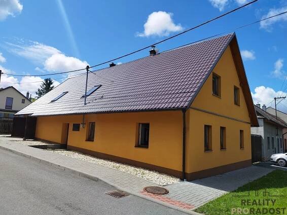 Fotografie nemovitosti - RD 4+1 v Hlinsku pod Hostýnem.
