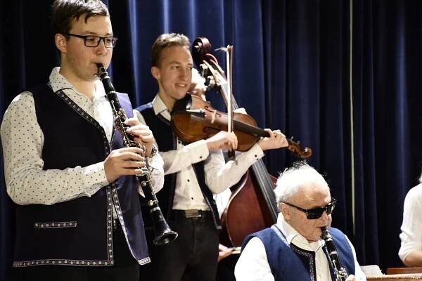 Koncert – Cimbálka CML Šumperk – Městská knihovna T. G. Masaryka Šumperk