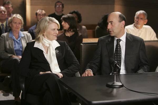 Kauzy z Bostonu - Černá vdova (S02E01) (2005) | Tvůrci | ČSFD.cz
