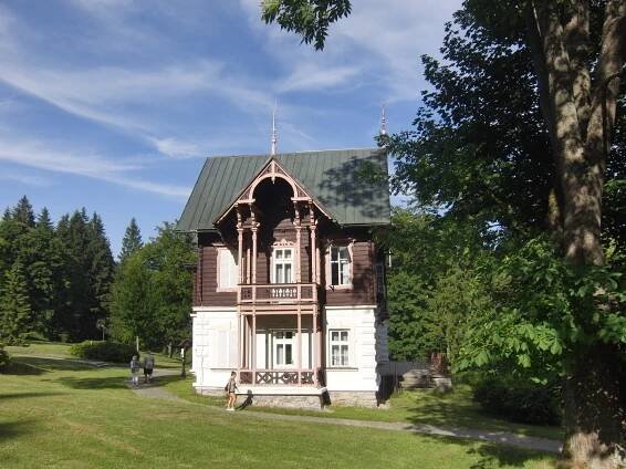 Horské lázně Karlova Studánka - Lázeňské domy a vily, Rekreační pobyt 5 nocí - NEMO tour 