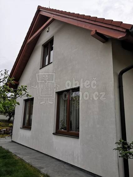 rodinný dům Hostivice | Obleč okno