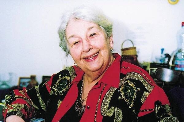 HVĚZDNÁ STELLA ZÁZVORKOVÁ – Artes