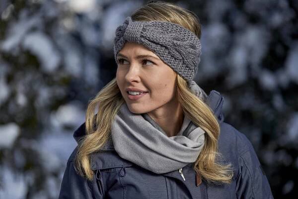 Baby, It's Cold Inside - Z filmu - Jocelyn Hudon