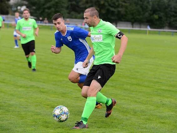 7. kolo I. B třídy, skupiny C: Slavoj Vrdy - FC Bílé Podolí 4:0.