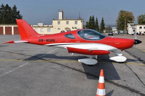 Tri lietadla_BRM Aero Bristell OM-M300 c.2