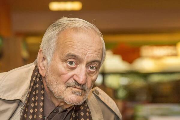 Rodina rozhodla o podobě pohřbu Milana Lasici. Státní pocty nebudou