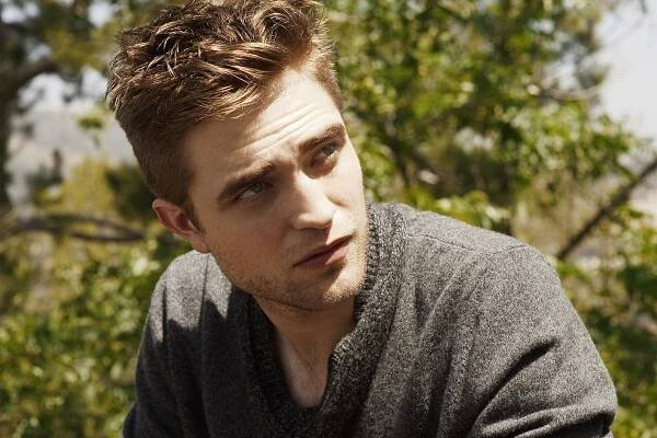 Robert Pattinson randí s FKA Twigs