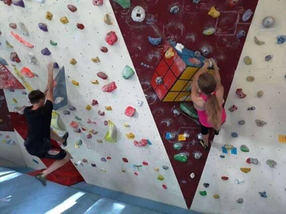 Boulder Bar Točna Jihlava. Bouldering - posilte celé tělo