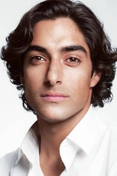 Eman Esfandi herec